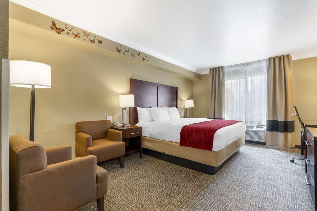 Comfort Inn Арката Стая снимка