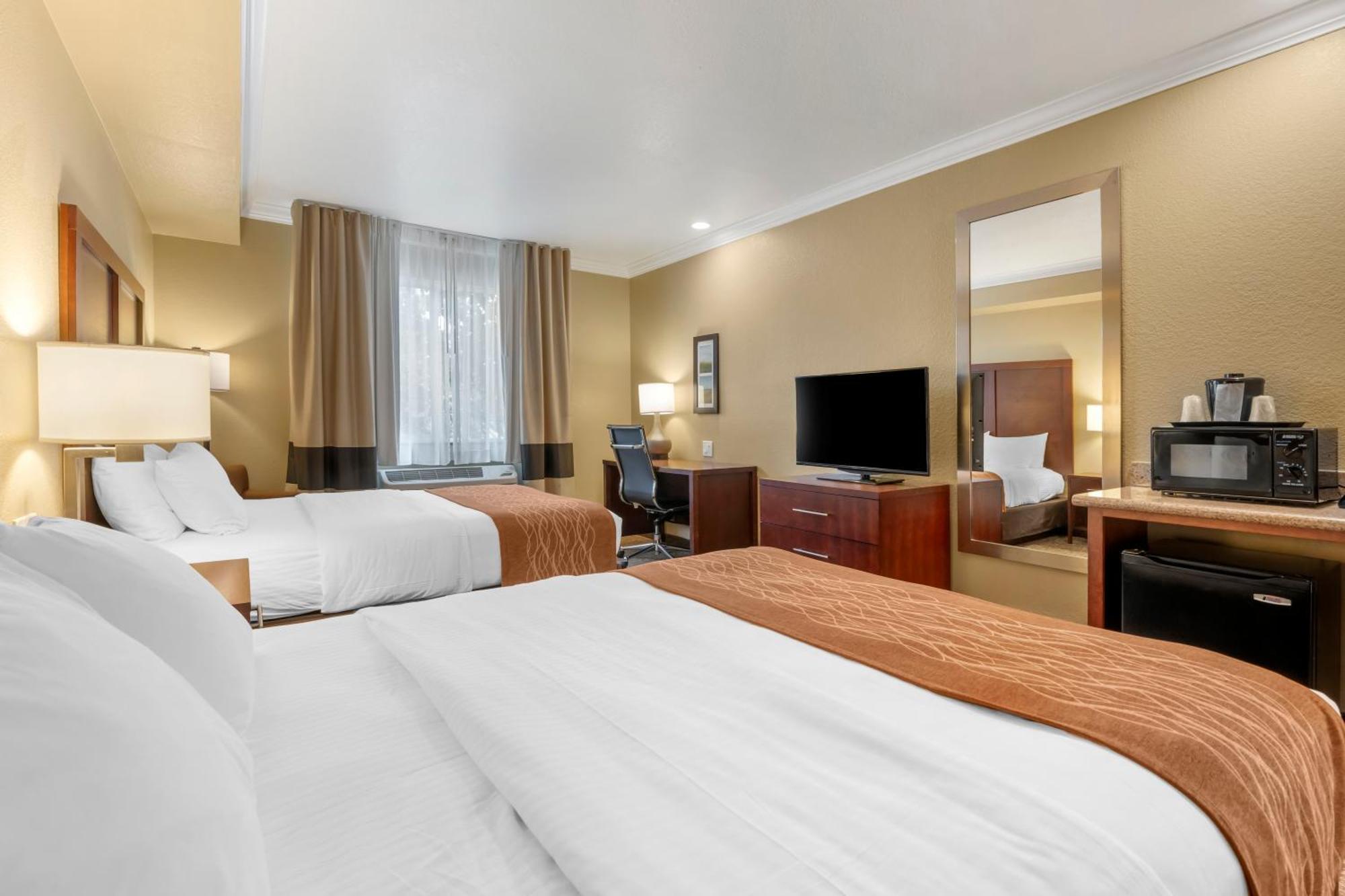 Comfort Inn Арката Екстериор снимка