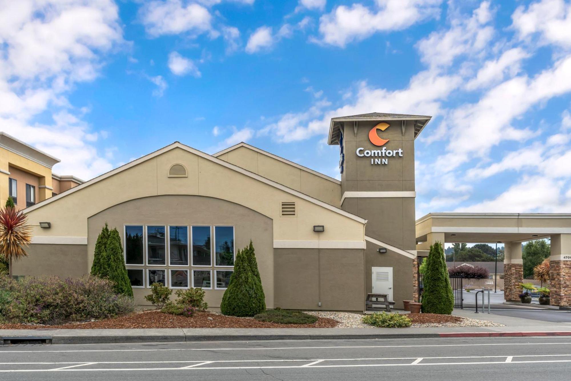 Comfort Inn Арката Екстериор снимка