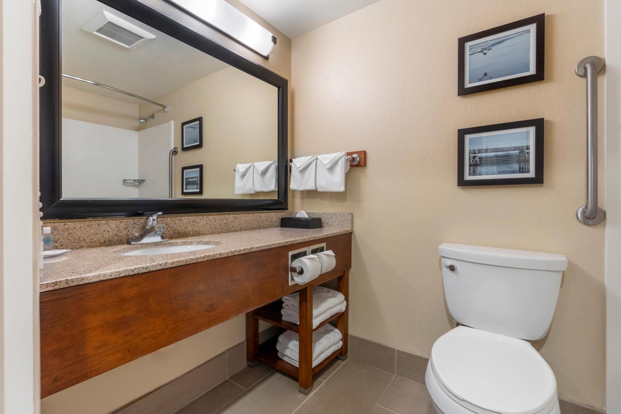 Comfort Inn Арката Екстериор снимка