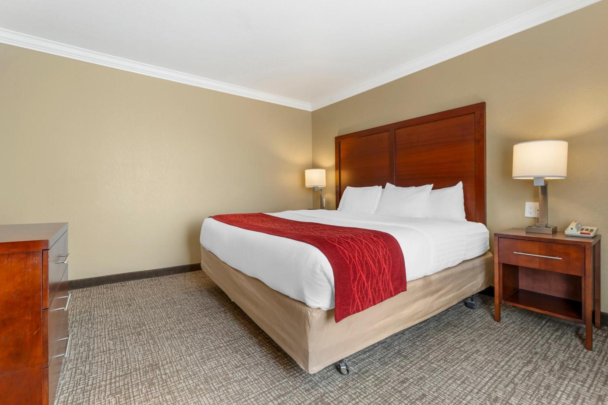 Comfort Inn Арката Екстериор снимка