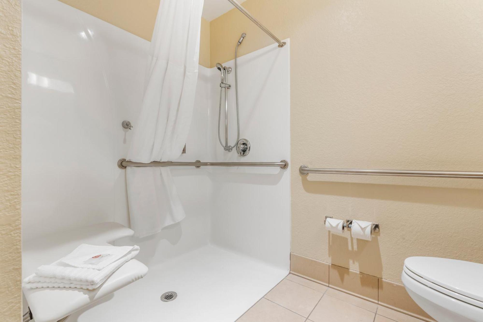 Comfort Inn Арката Екстериор снимка