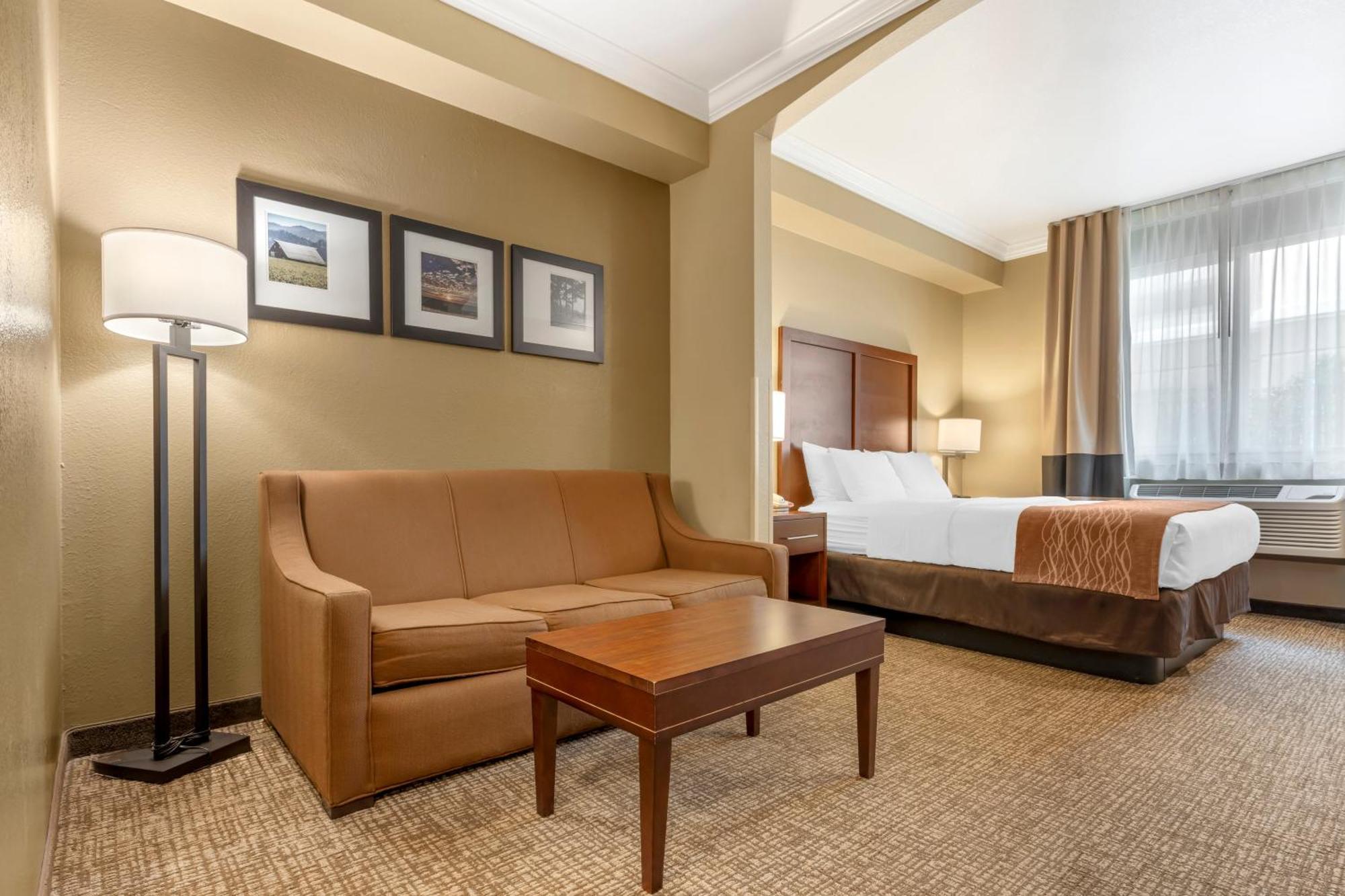 Comfort Inn Арката Екстериор снимка