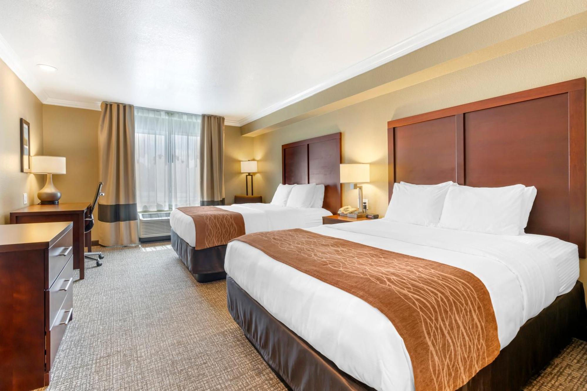 Comfort Inn Арката Екстериор снимка